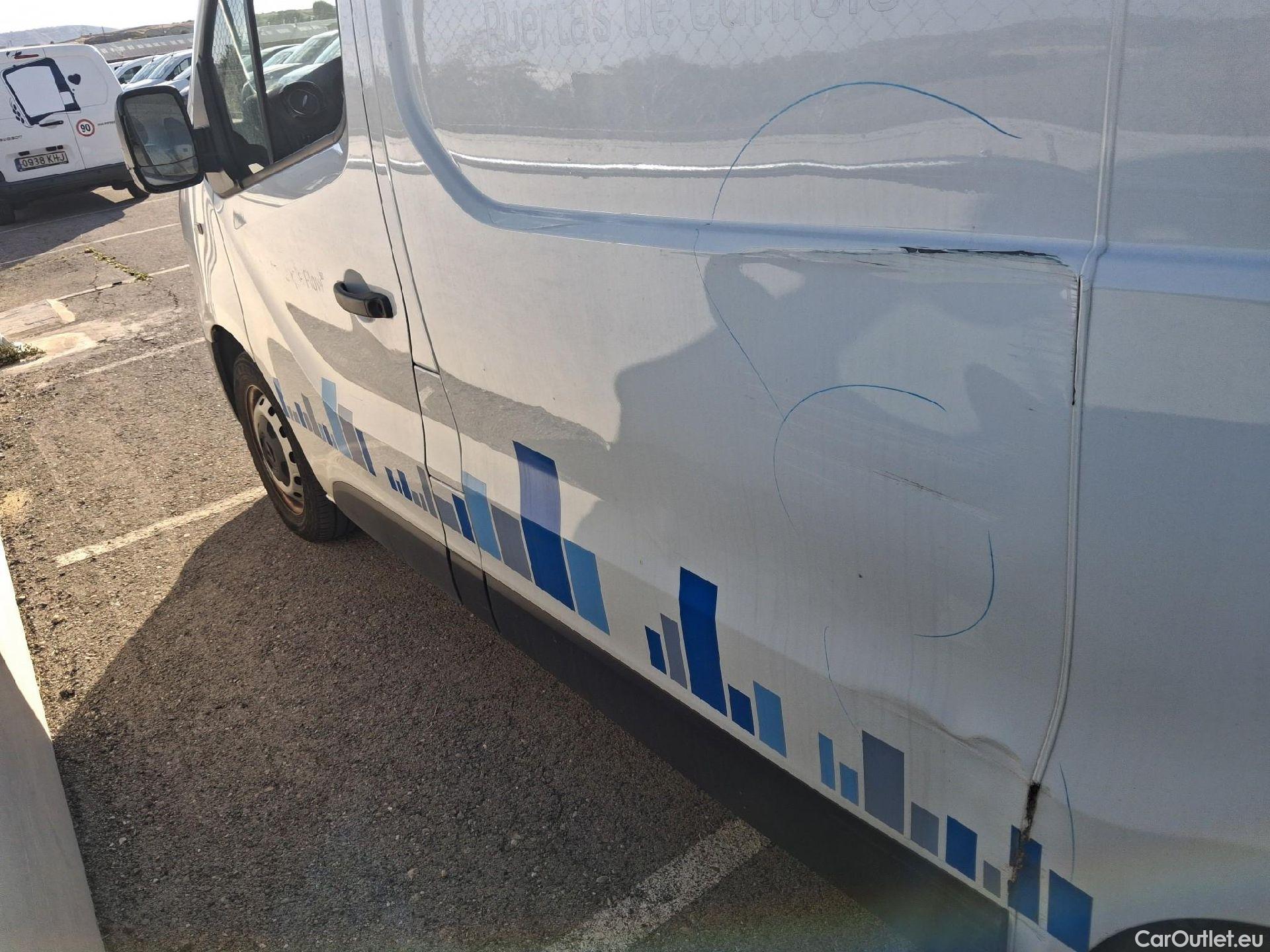  Renault  Trafic RENAULT  / 2019 / 4P / furgón Furgón 27 L1H1 Energy Blue dCi 70 kW- SS #15