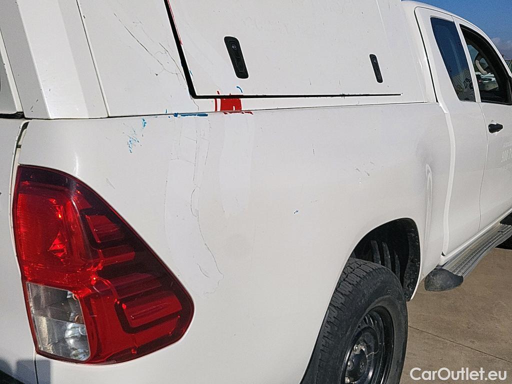  Toyota  Hilux TOYOTA  / 2016 / 2P / pickup 2.4 D-4D Cabina Extra GX #13