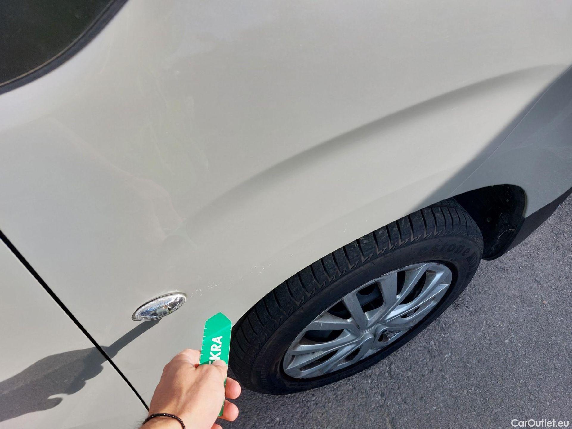  Citroen  Berlingo CITROEN  / 2018 / 5P / monovolumen compacto Talla M PureTech 110 S&S FEEL #27