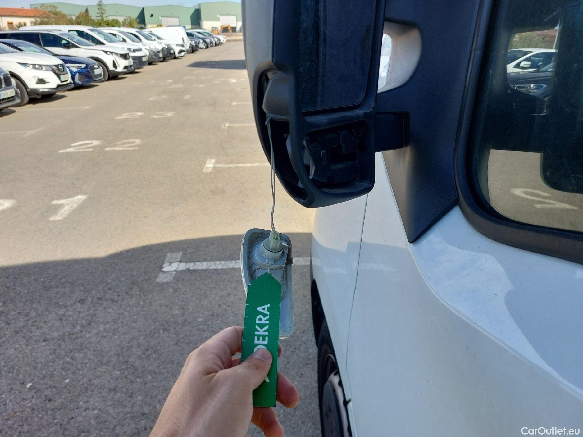  Renault  Master RENAULT  / 2019 / 4P / furgón Furgón T L3H2 3500 Bl dCi 99kW(135CV) #30