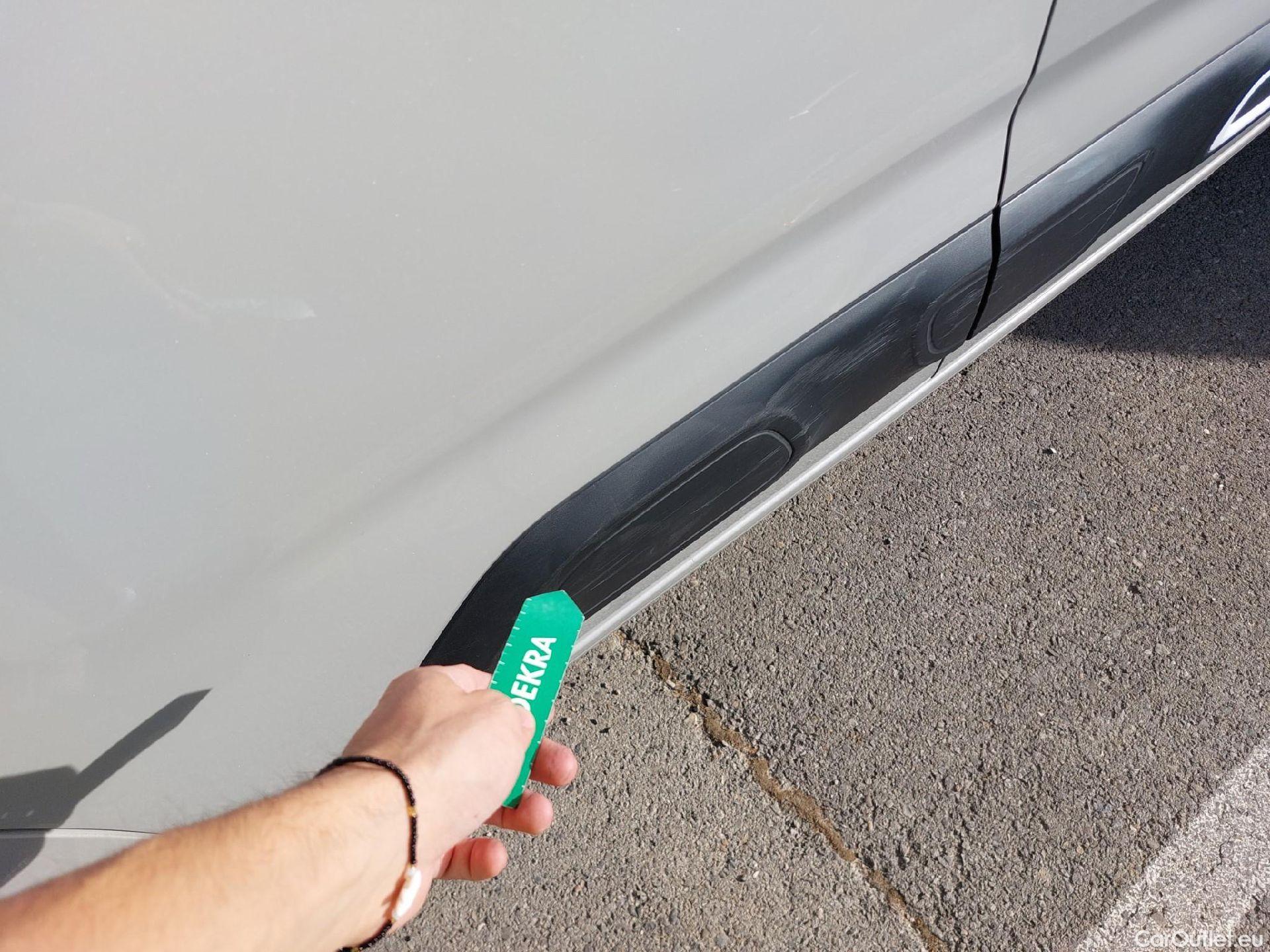  Citroen  Berlingo CITROEN  / 2018 / 5P / monovolumen compacto Talla M PureTech 110 S&S FEEL #17