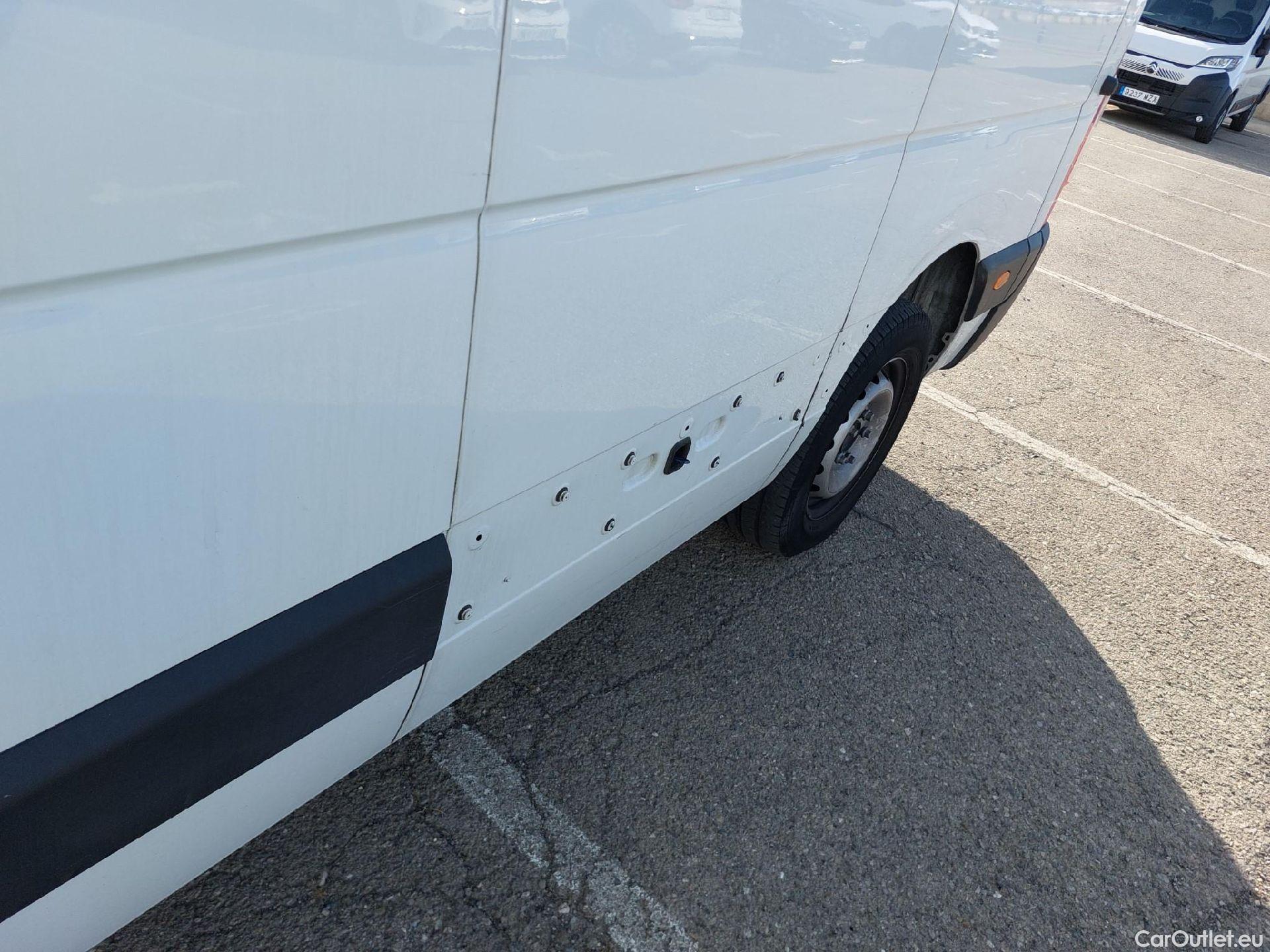  Renault  Master RENAULT  / 2019 / 4P / furgón Furgón T L3H2 3500 Bl dCi 99kW(135CV) #33