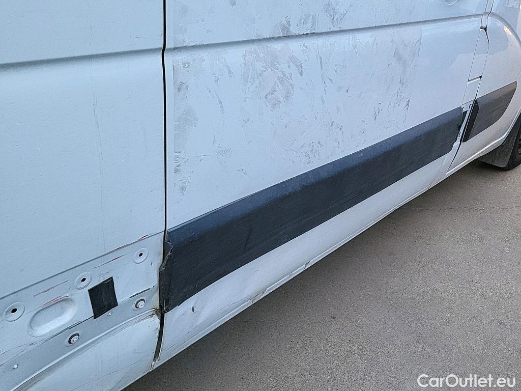  Renault  Master RENAULT  / 2019 / 4P / combi Combi 9 L2H2 3500 En B dCi 110kW #19