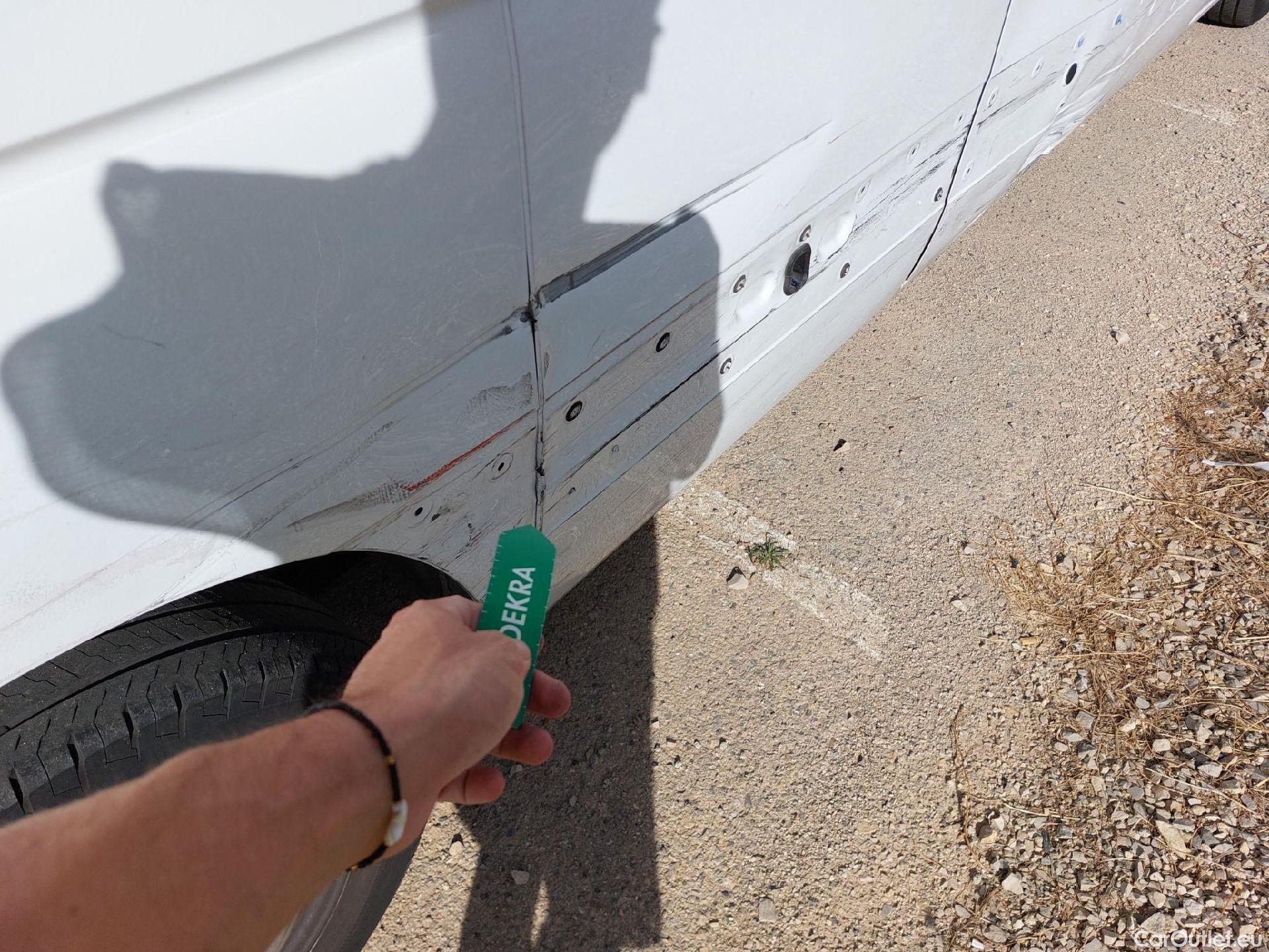  Renault  Master RENAULT  / 2019 / 4P / furgón Furgón T L3H2 3500 Bl dCi 99kW(135CV) #47