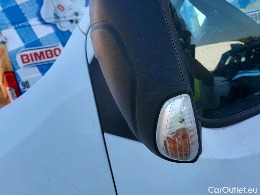  Renault  Master RENAULT  / 2019 / 4P / combi Combi 9 L2H2 3500 En B dCi 110kW #45