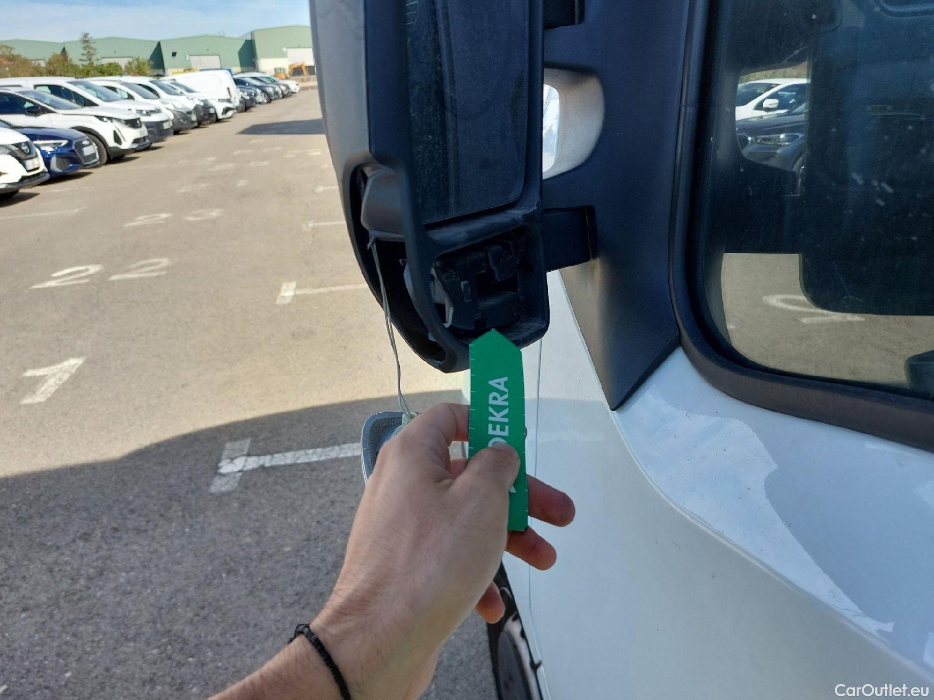  Renault  Master RENAULT  / 2019 / 4P / furgón Furgón T L3H2 3500 Bl dCi 99kW(135CV) #31
