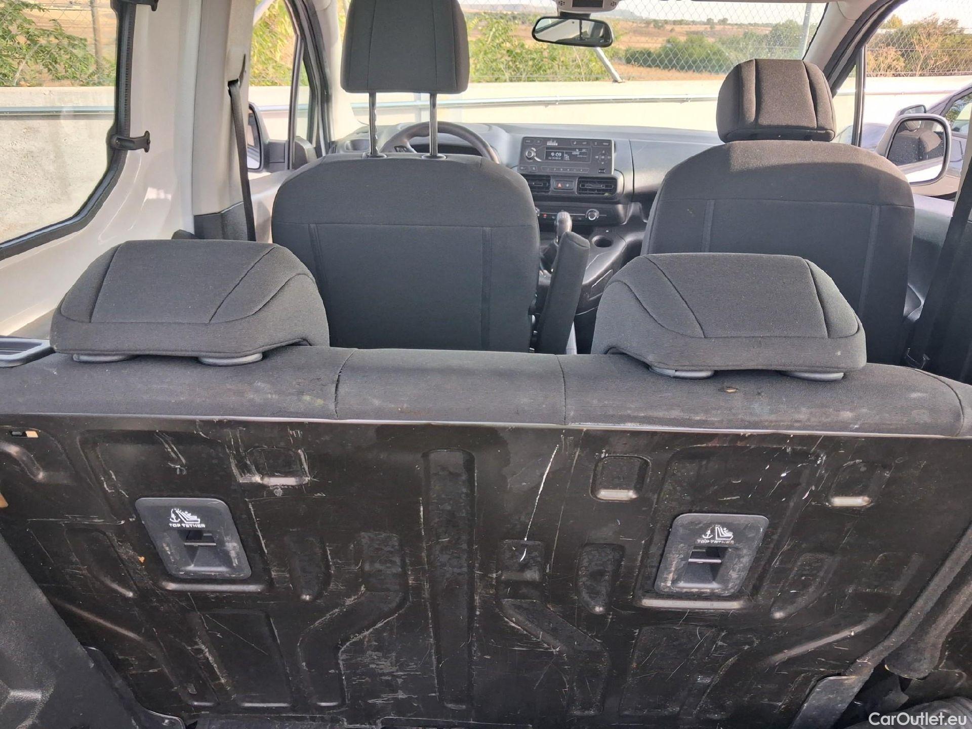  Opel  Combo OPEL  Life / 2018 / 4P / monovolumen compacto 1.5 TD 56kW (75CV) Expression L #44