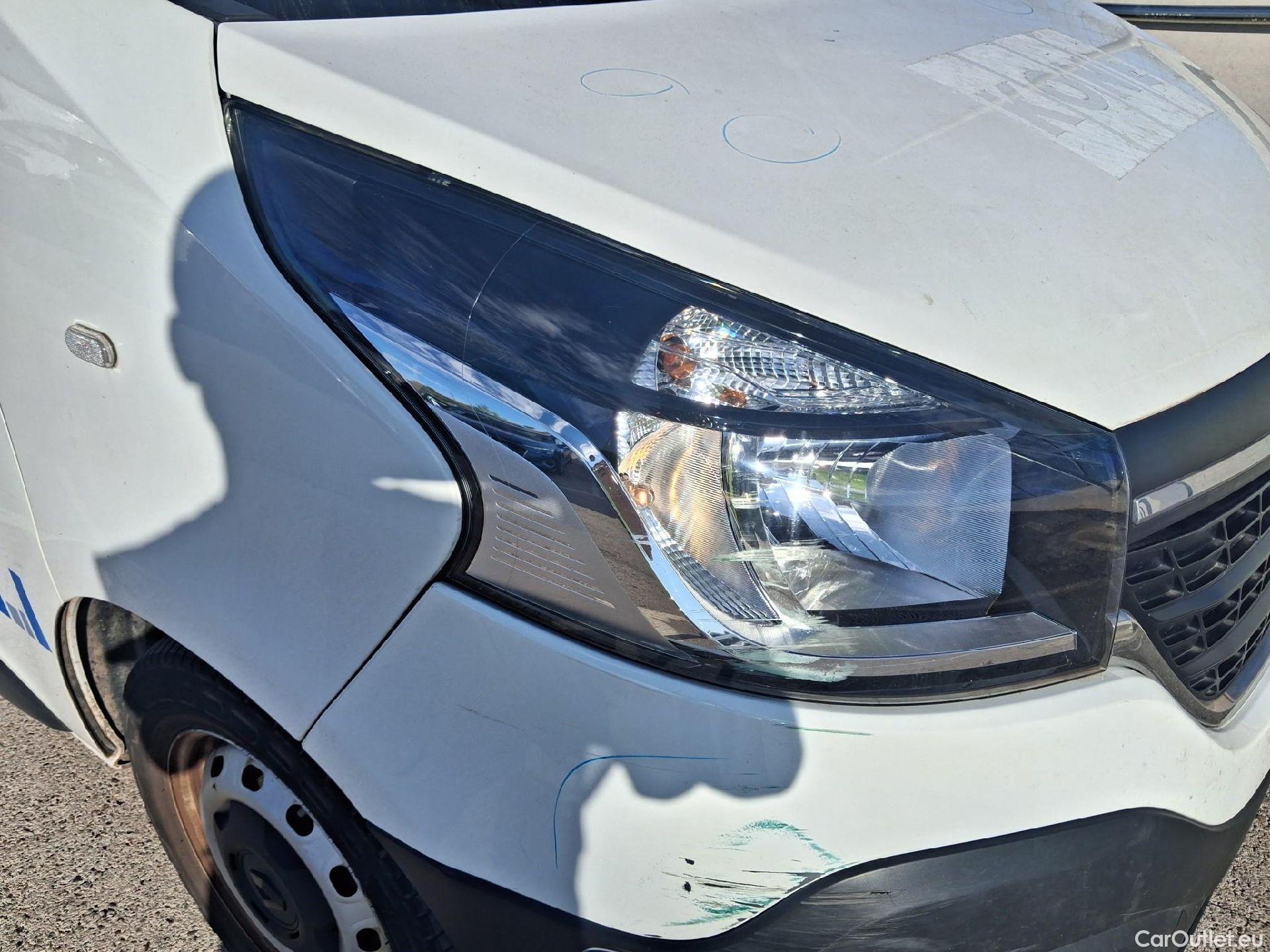  Renault  Trafic RENAULT  / 2019 / 4P / furgón Furgón 27 L1H1 Energy Blue dCi 70 kW- SS #43