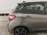  Toyota  Yaris Toyota  1.5 Hybrid Bi-Tone Plus Automaat 5d #19