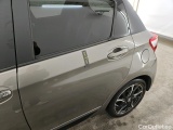  Toyota  Yaris Toyota  1.5 Hybrid Bi-Tone Plus Automaat 5d #35