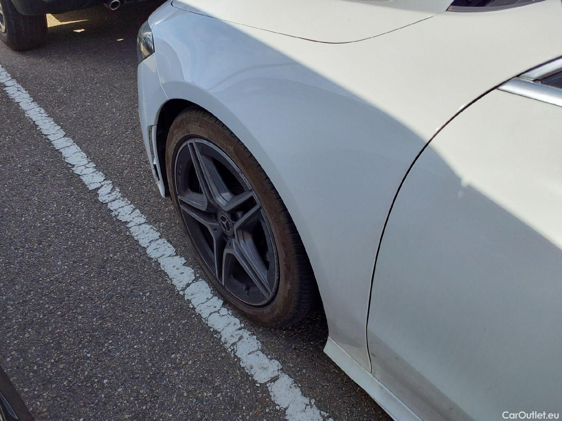  Mercedes  CLA-Klasse MERCEDES-BENZ CLA / 2019 / 4P / coupé CLA 200 D DCT #7