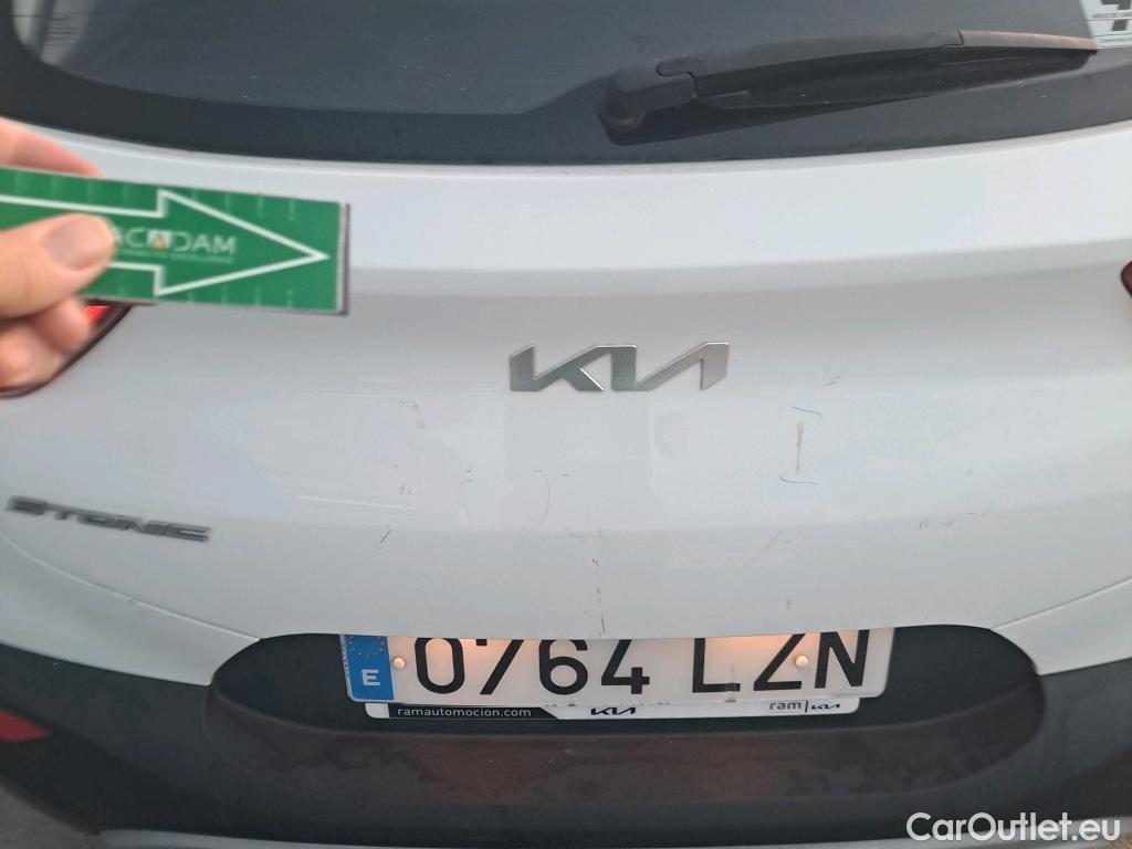  KIA  STONIC KIA  / 2017 / 5P / todoterreno 1.2 DPi 62kW (84CV) Concept #19