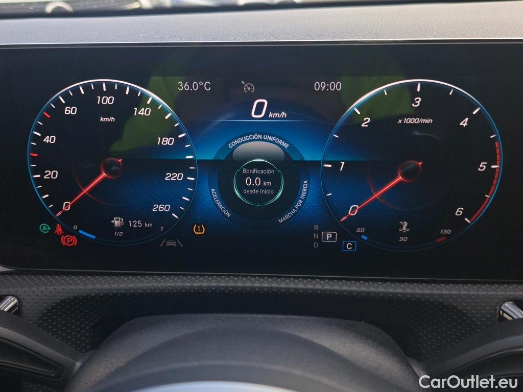  Mercedes  A-Klasse MERCEDES-BENZ Clase A / 2018 / 5P / berlina con portón A 220 d #21