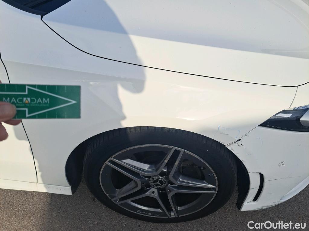  Mercedes  A-Klasse MERCEDES-BENZ Clase A / 2018 / 5P / berlina con portón A 220 d #3