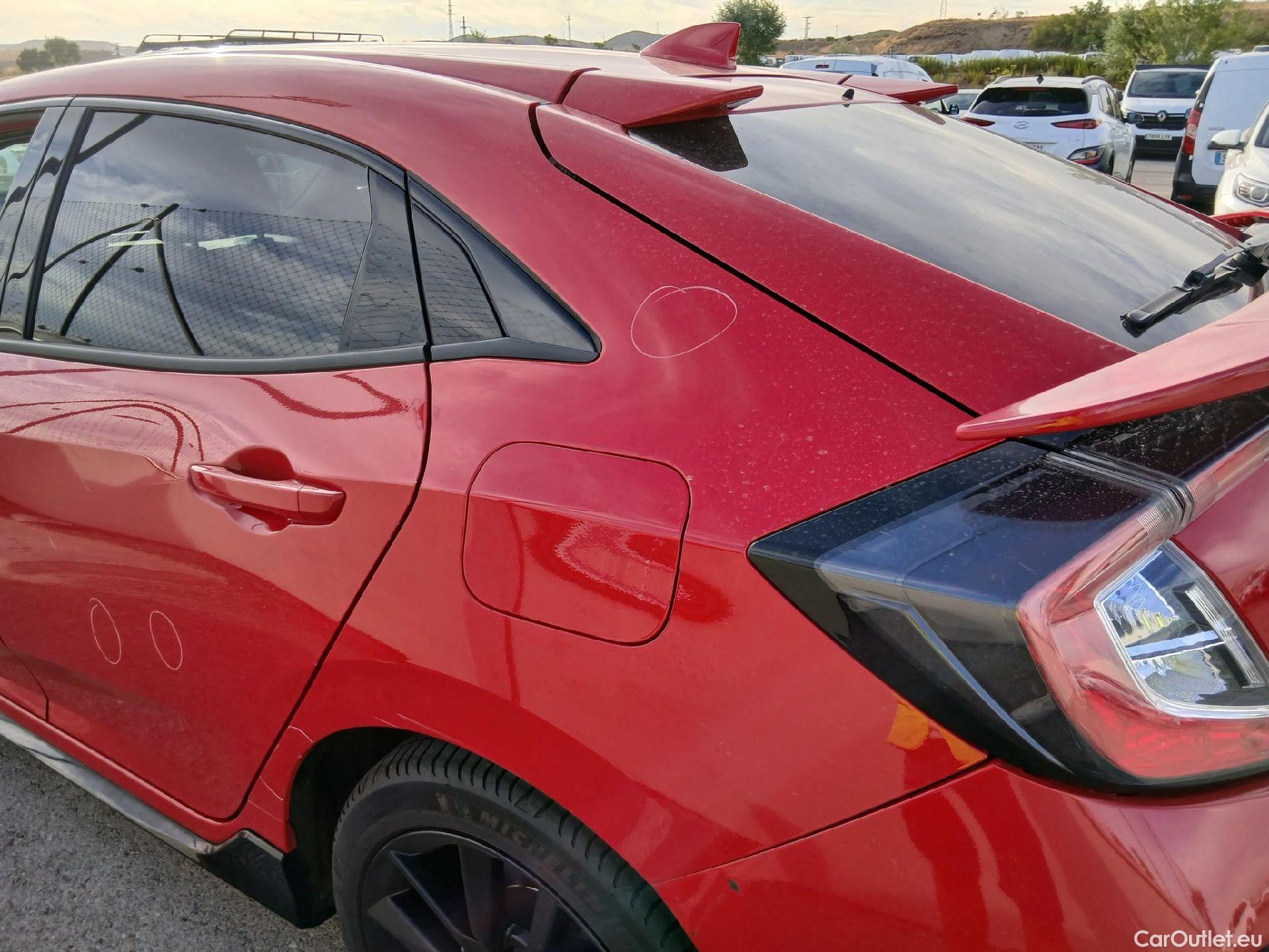  Honda  Civic HONDA  / 2019 / 5P / berlina con portón 1.0 I-VTEC TURBO COMF SPORT LINE #31