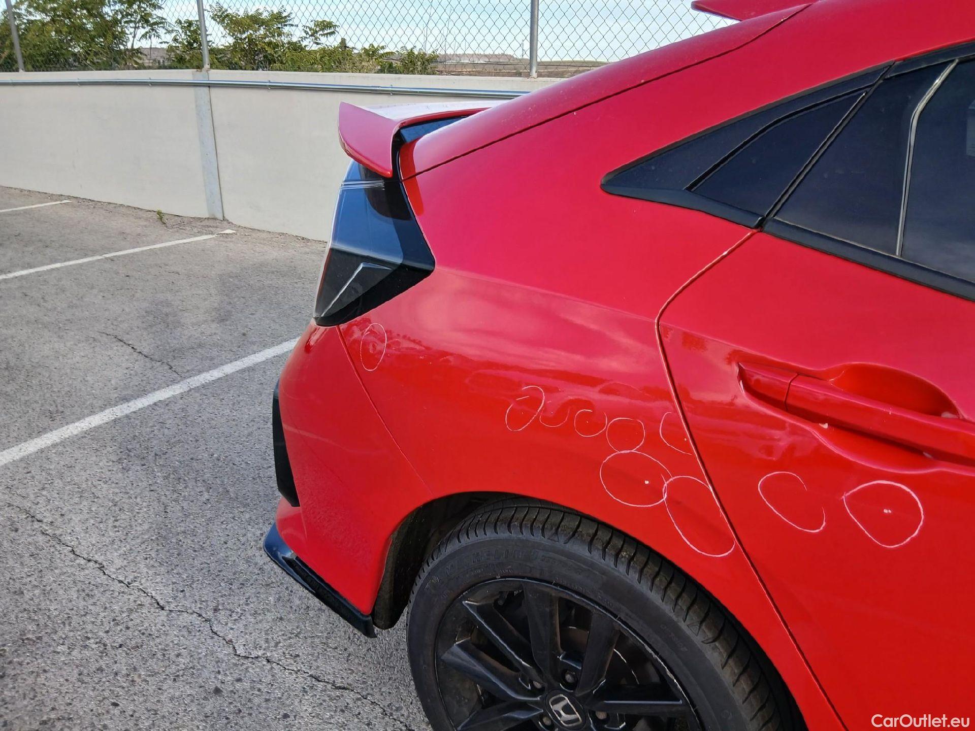  Honda  Civic HONDA  / 2019 / 5P / berlina con portón 1.0 I-VTEC TURBO COMF SPORT LINE #41
