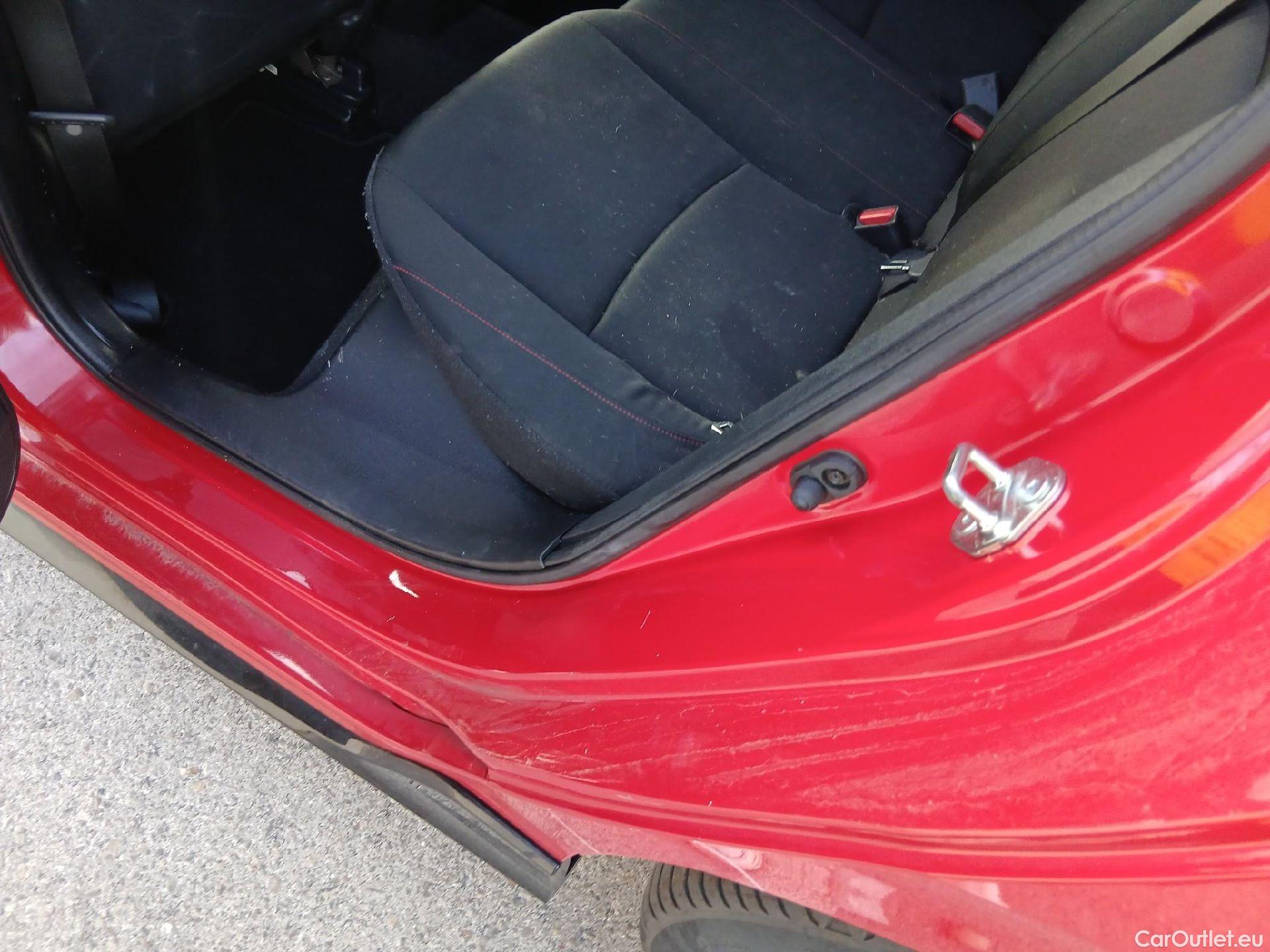  Honda  Civic HONDA  / 2019 / 5P / berlina con portón 1.0 I-VTEC TURBO COMF SPORT LINE #45
