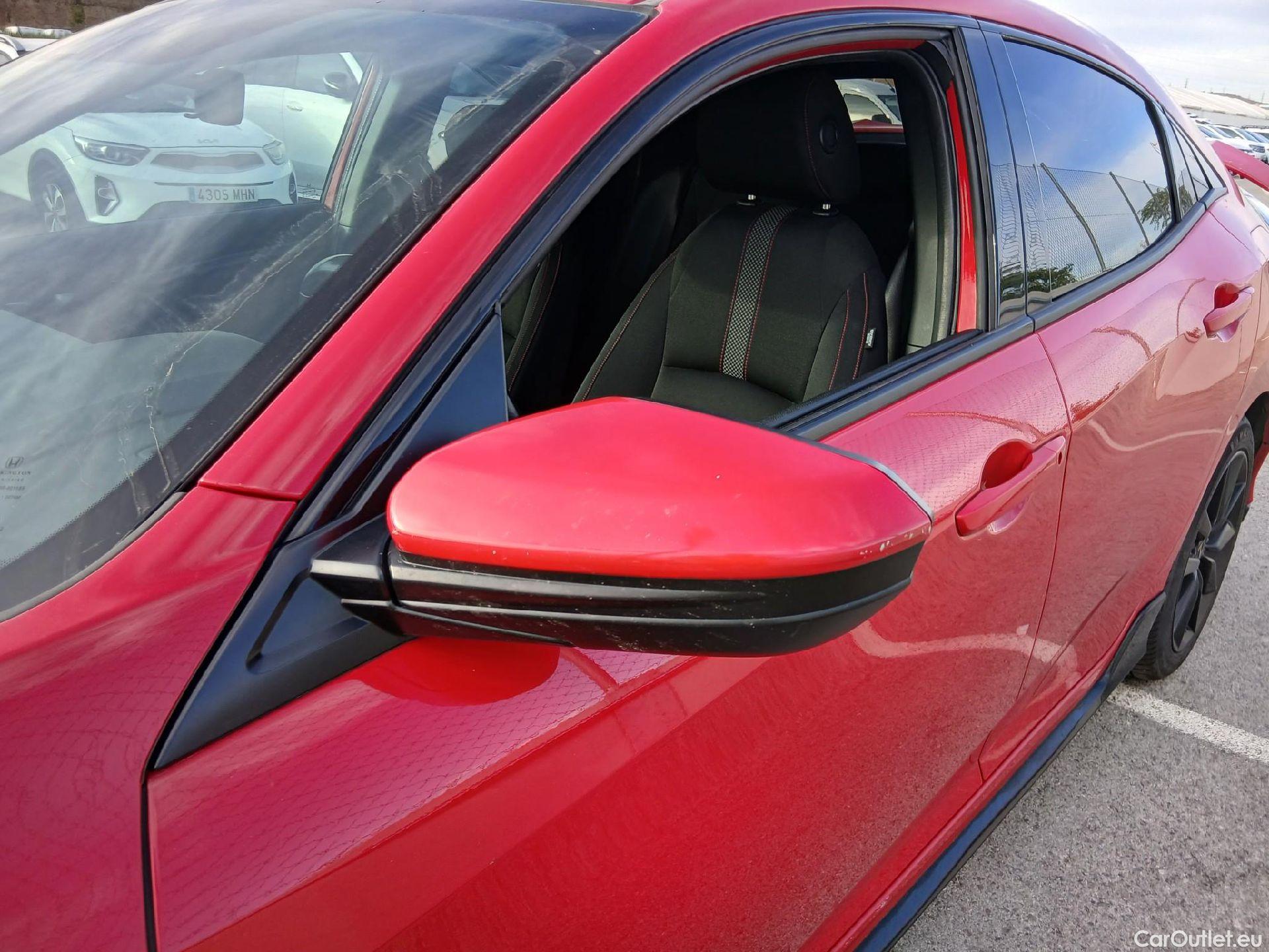  Honda  Civic HONDA  / 2019 / 5P / berlina con portón 1.0 I-VTEC TURBO COMF SPORT LINE #22