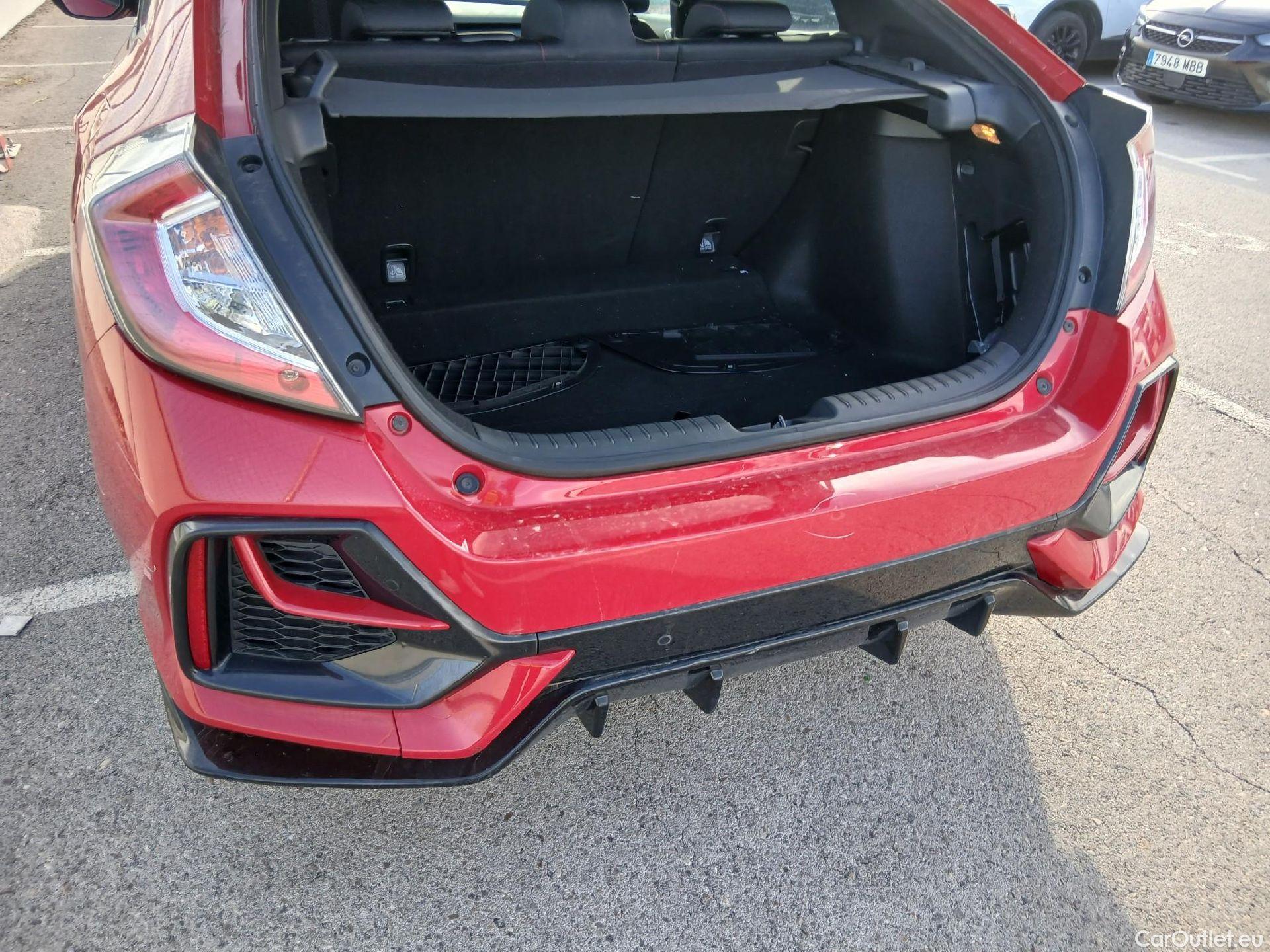  Honda  Civic HONDA  / 2019 / 5P / berlina con portón 1.0 I-VTEC TURBO COMF SPORT LINE #36
