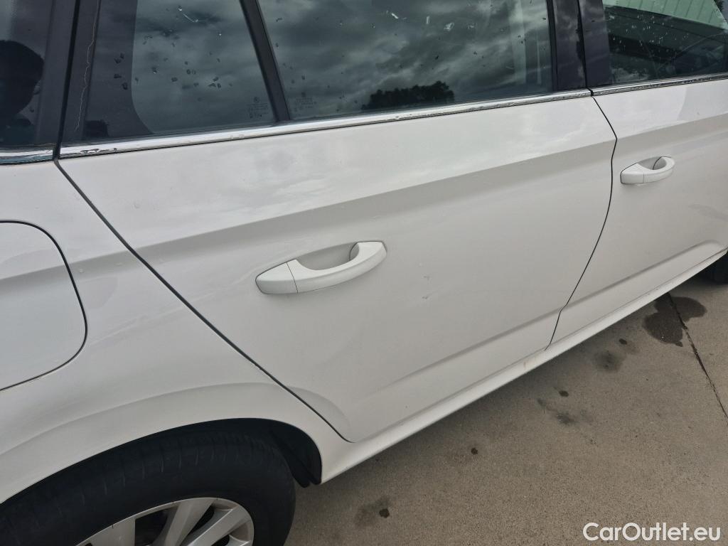  Skoda  KAMIQ SKODA  1.0 TSI 81kW (110CV) DSG Ambition (CX) #9