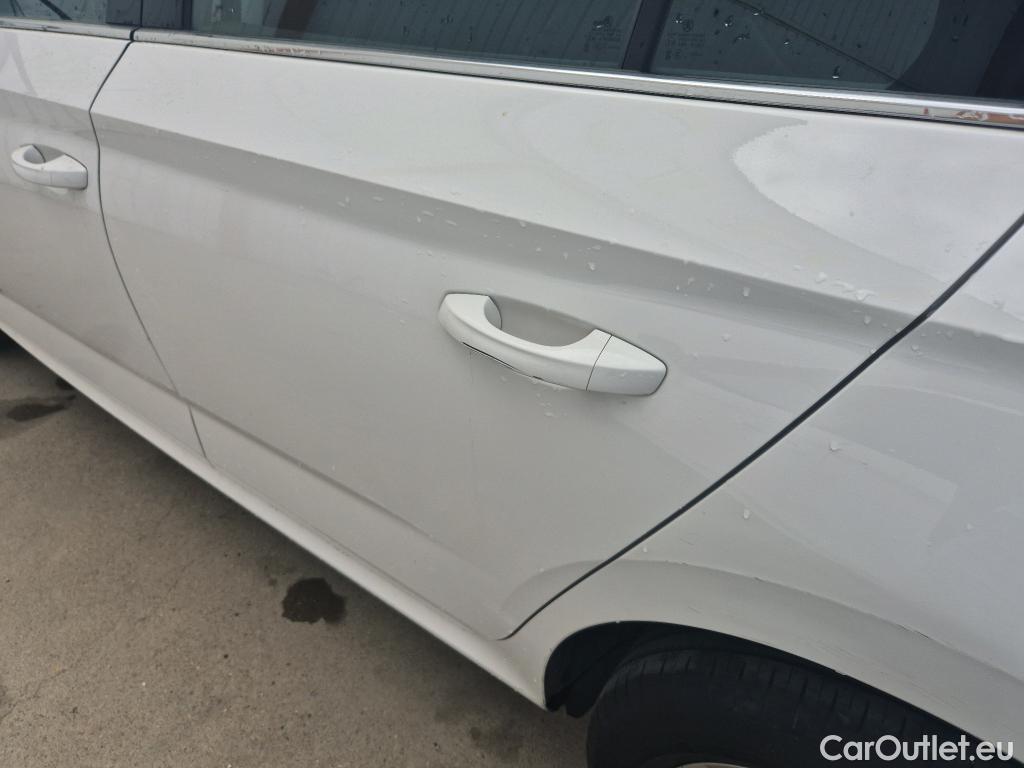  Skoda  KAMIQ SKODA  1.0 TSI 81kW (110CV) DSG Ambition (CX) #19