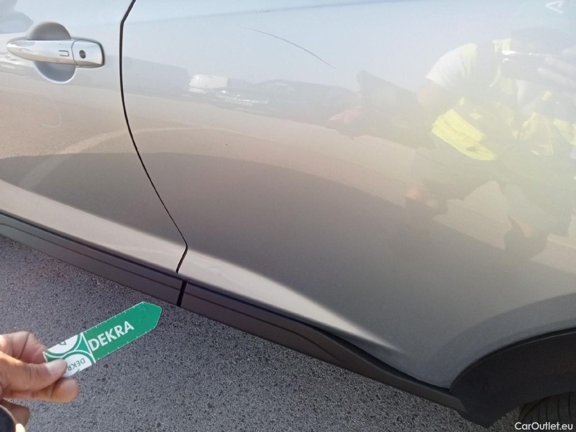  Nissan  Juke NISSAN  / 2019 / 5P / crossover 1.6 Hybrid 105kW (145CV) N-Connecta #15