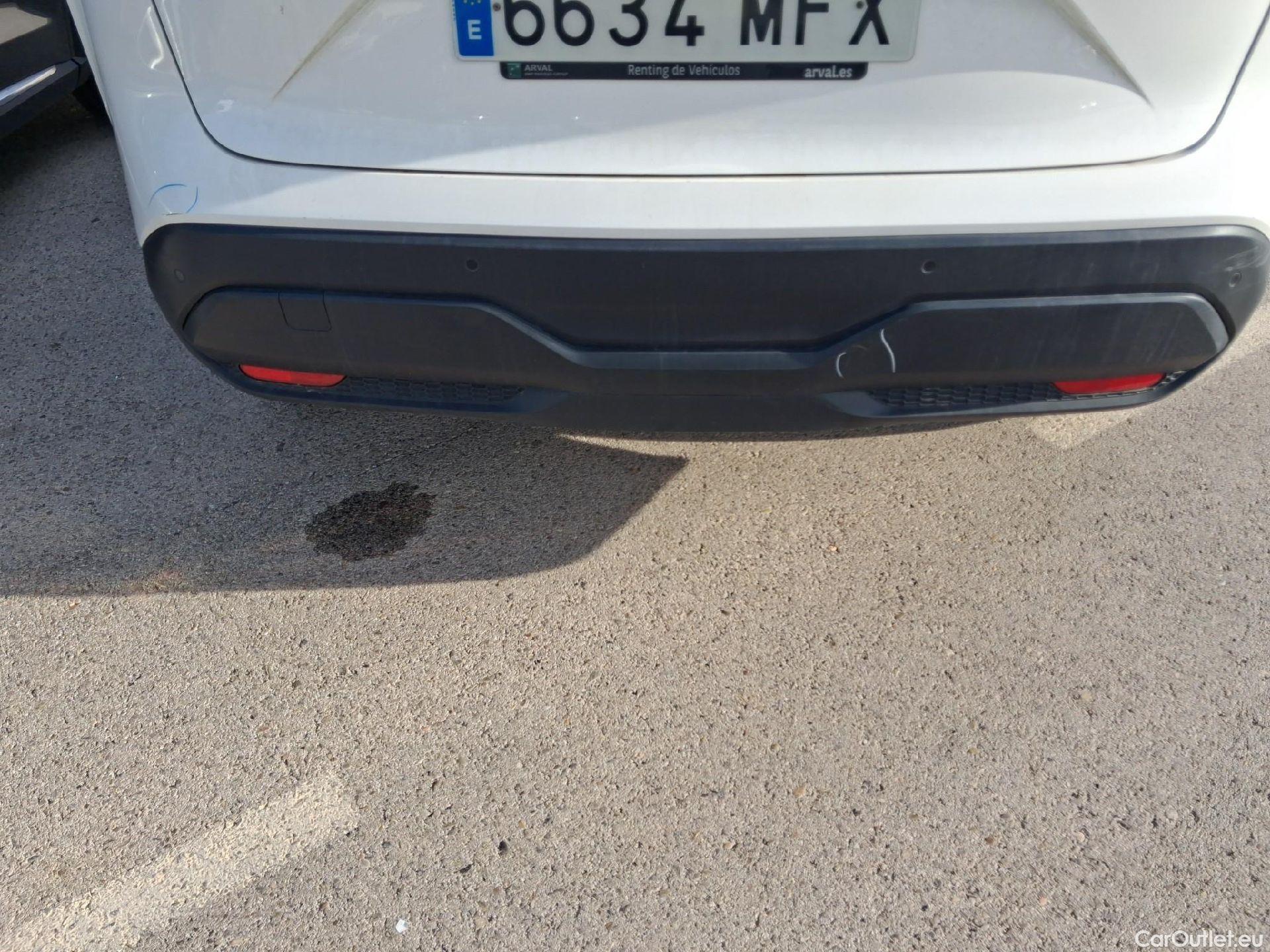  Nissan  Qashqai NISSAN  / 2021 / 5P / todoterreno DIG-T 103kW (140CV) mHEV 4x2 Acenta #31