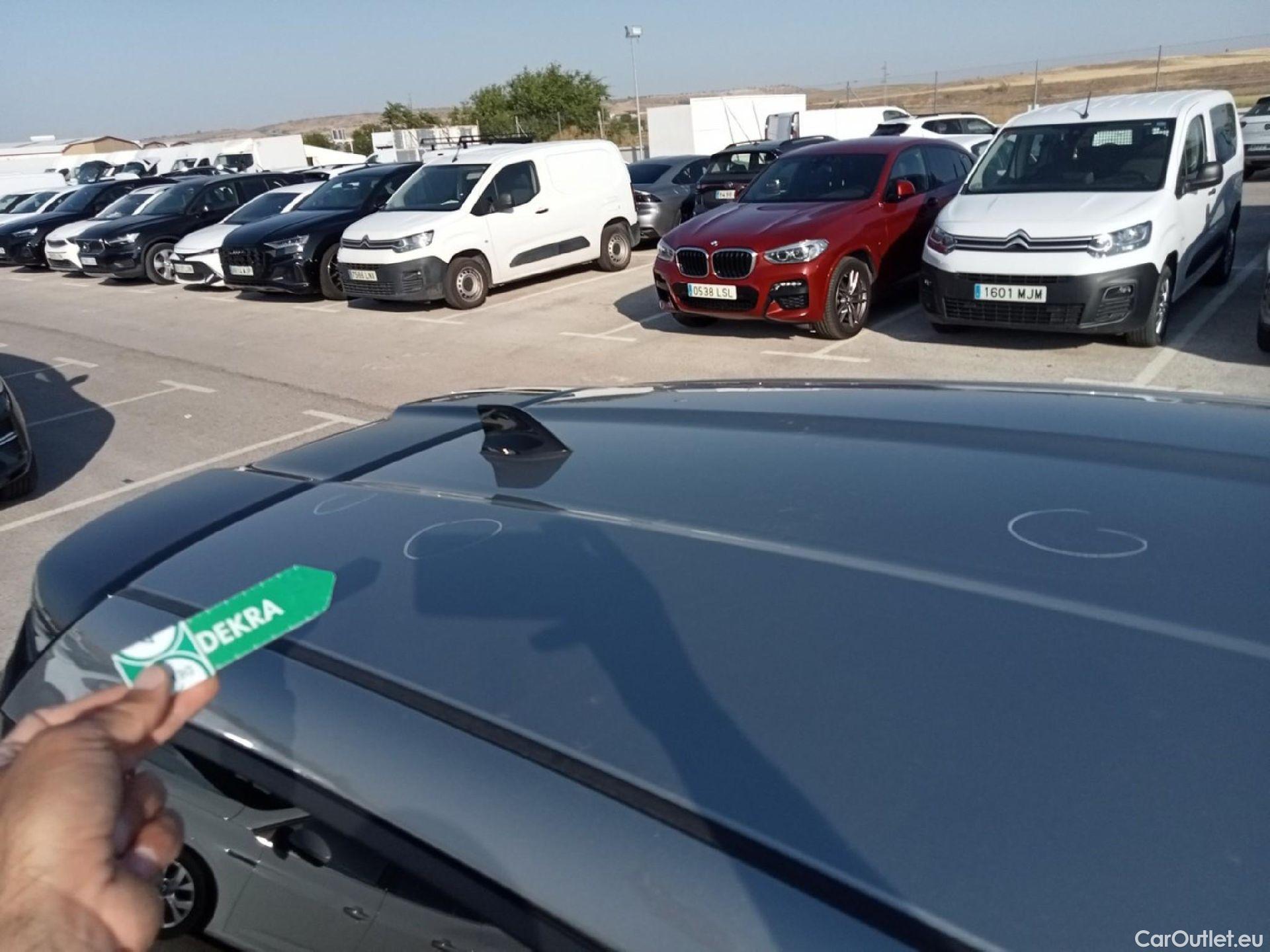 Nissan  Juke NISSAN  / 2019 / 5P / crossover 1.6 Hybrid 105kW (145CV) N-Connecta #4