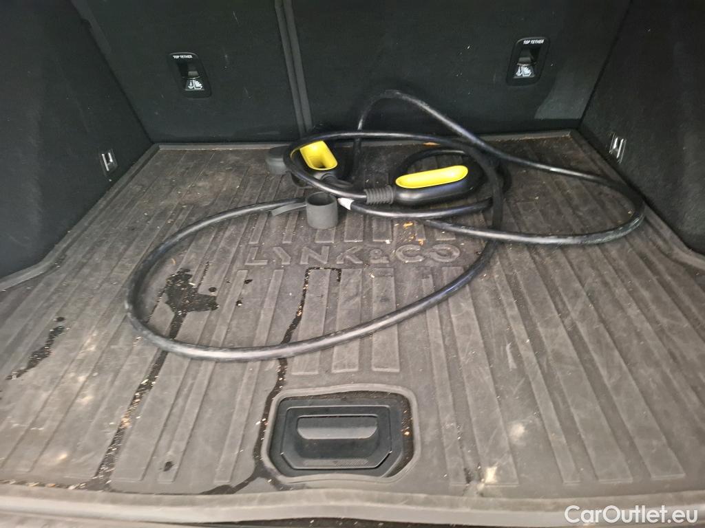  LYNK & Co  01 LYNK CO  2020 5P SUV 1 5 261ch  Hybride Rechargeable #34