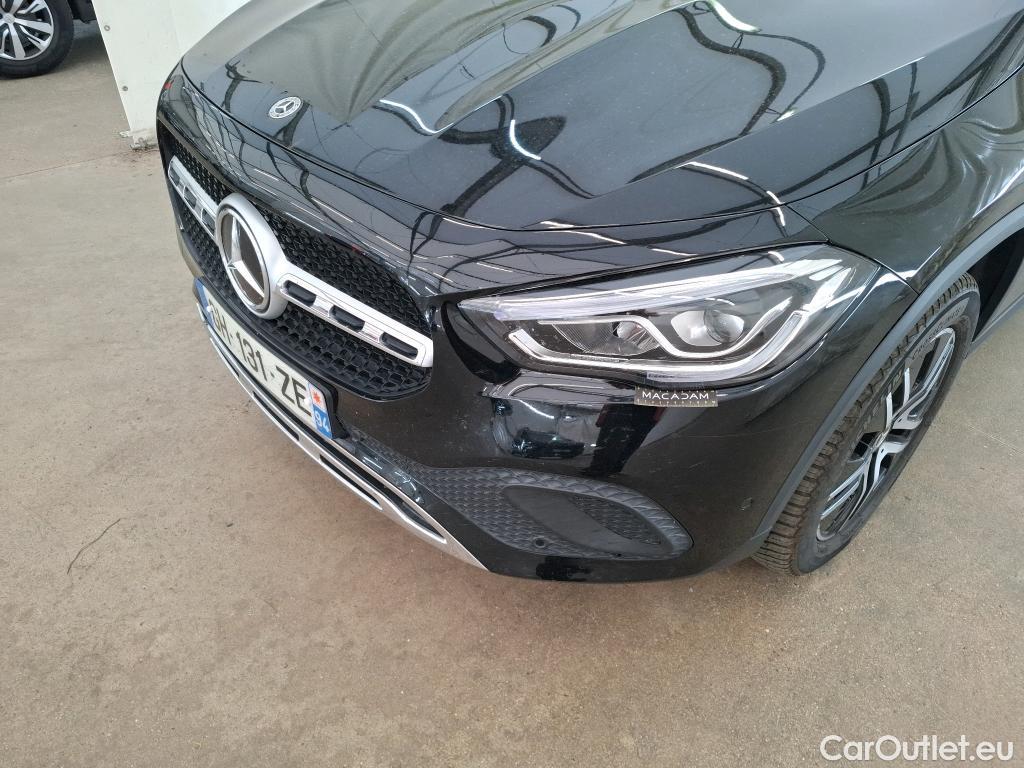  Mercedes  GLA MERCEDES-BENZ  / 2020 / 5P / SUV 1.3  200 PROGRESSIVE LINE DCT #31