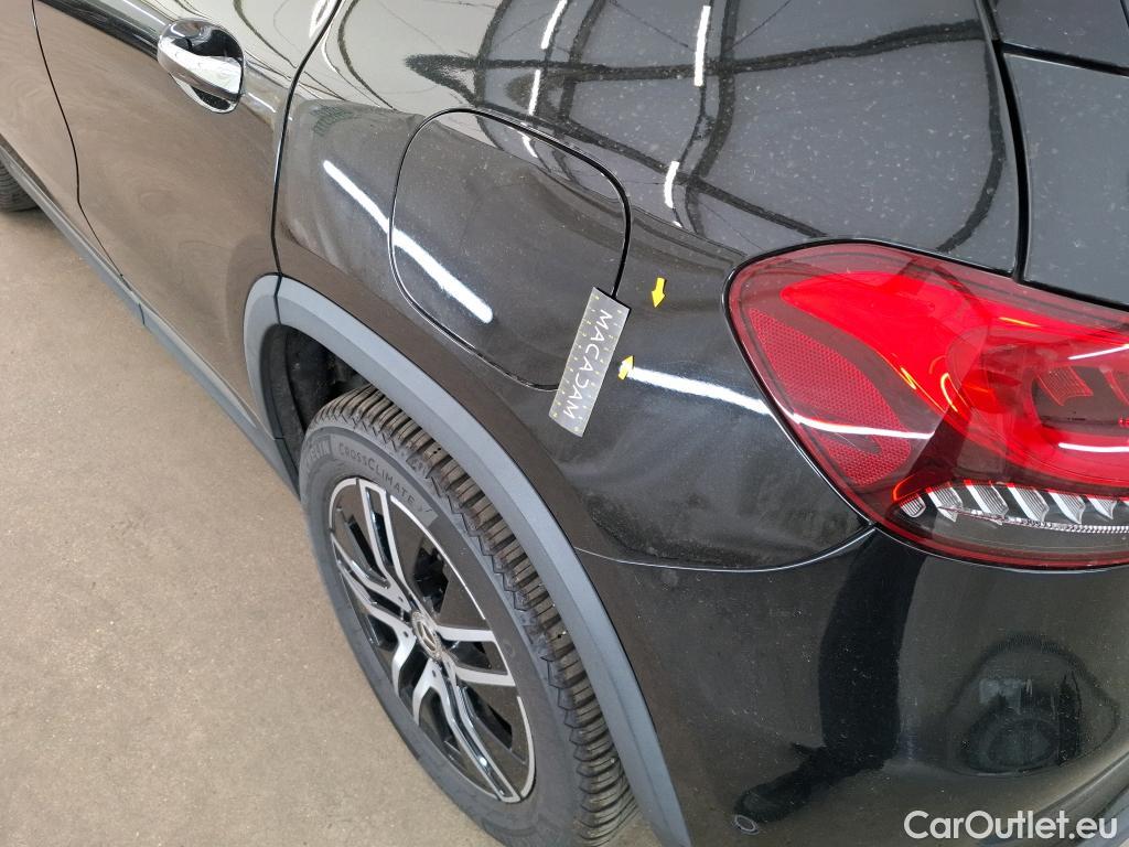  Mercedes  GLA MERCEDES-BENZ  / 2020 / 5P / SUV 1.3  200 PROGRESSIVE LINE DCT #23