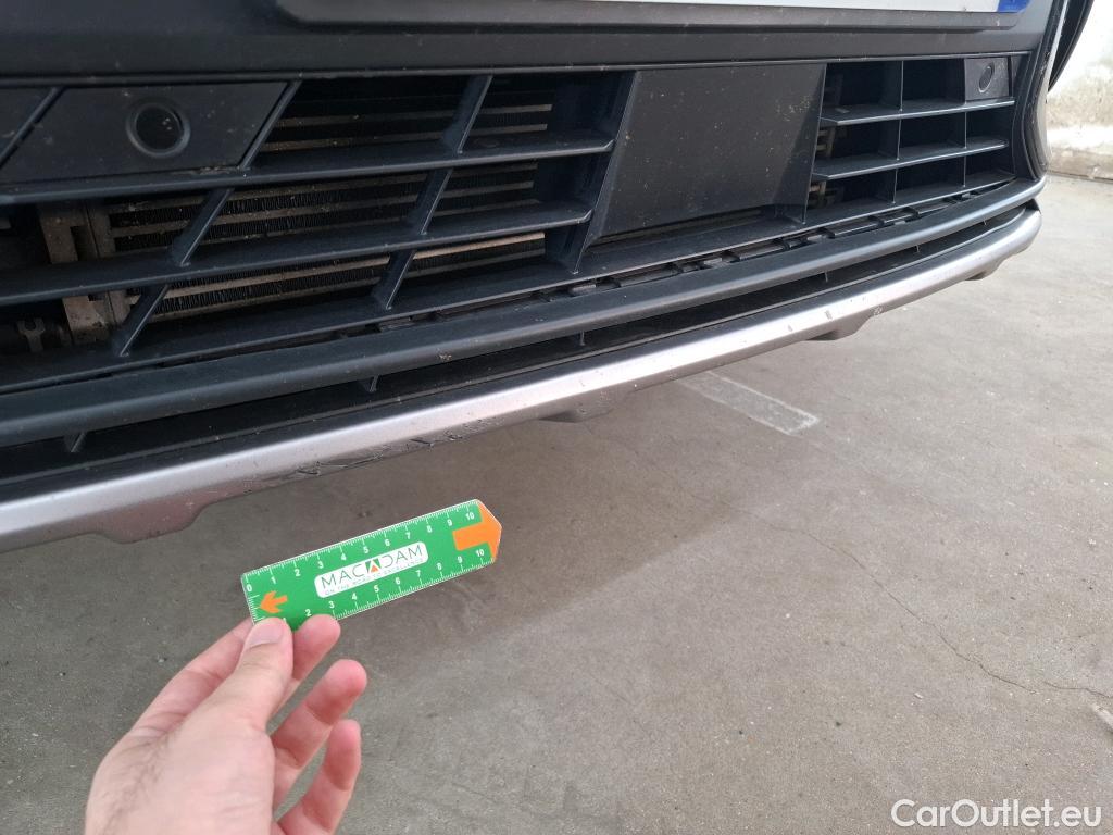  LYNK & Co  01 LYNK CO  2020 5P SUV 1 5 261ch  Hybride Rechargeable #15