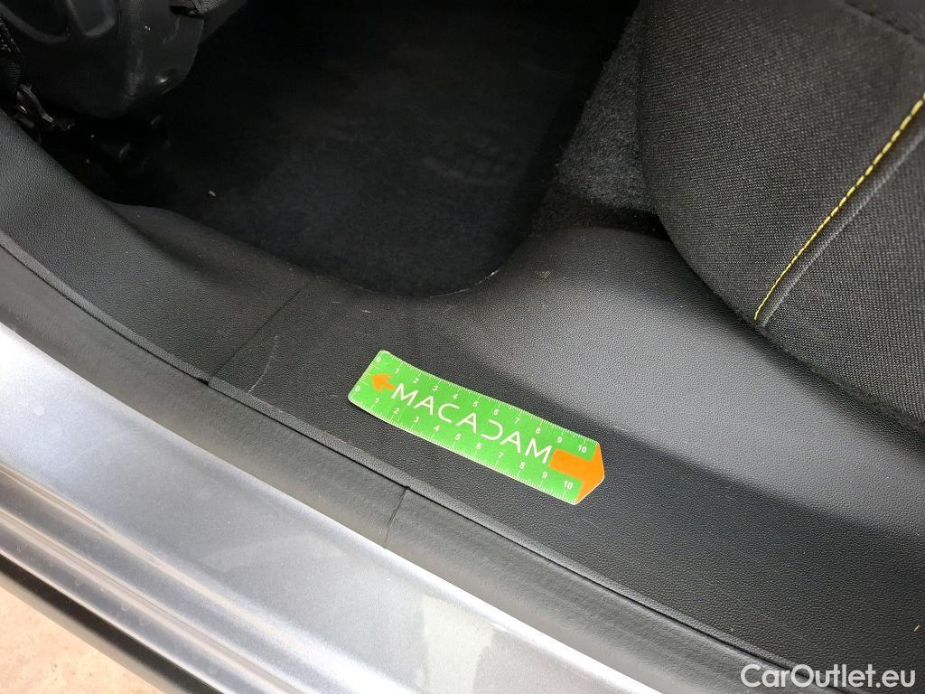  Citroen  C3  Plus 1.2 PureTech 80CV BVM5 6E #1