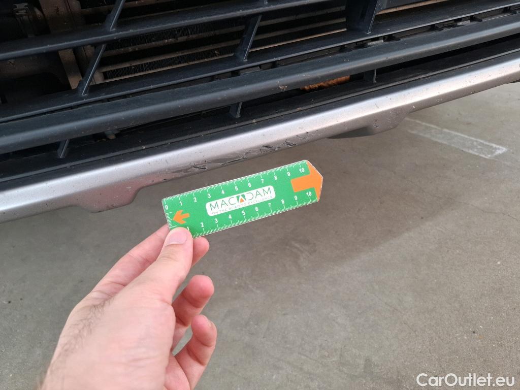  LYNK & Co  01 LYNK CO  2020 5P SUV 1 5 261ch  Hybride Rechargeable #16