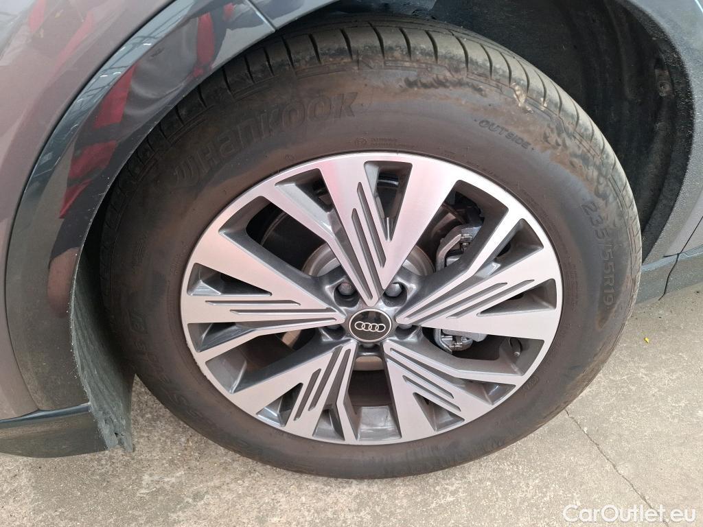  Audi  Q4 E-Tron  45 e-tron Avus BVA #10