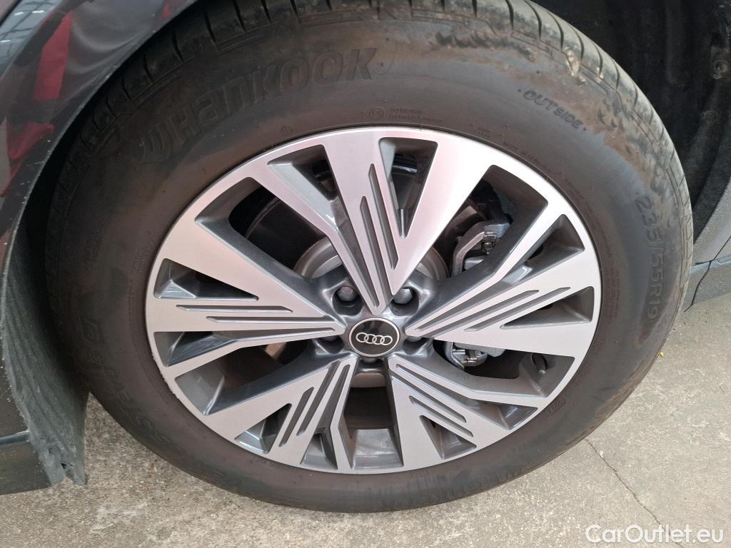  Audi  Q4 E-Tron  45 e-tron Avus BVA #11