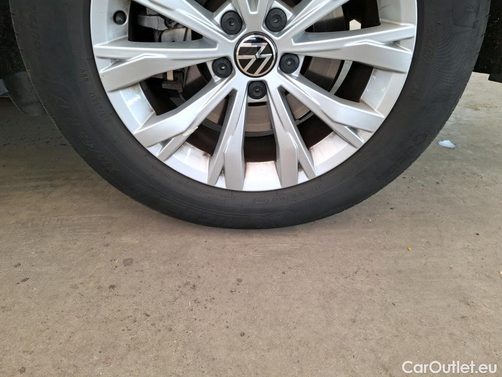 Volkswagen  Tiguan VOLKSWAGEN  / 2020 / 5P / SUV 1.4 eHybrid 245 DSG6 Life #14