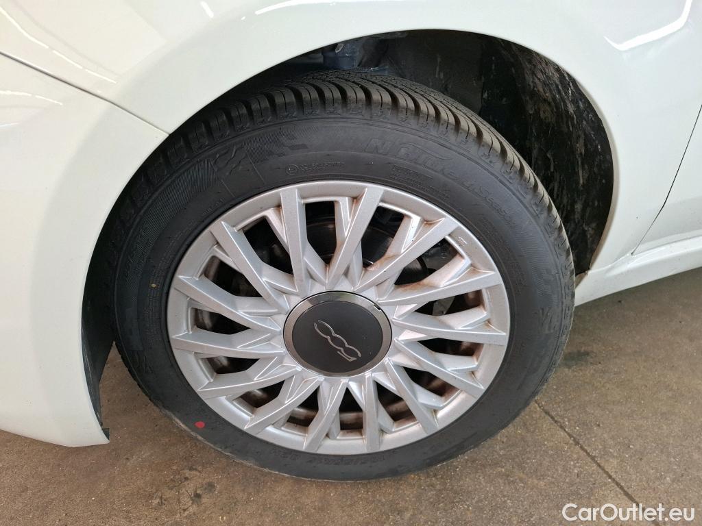  Fiat  500 FIAT  / 2015 / 3P / Berline 1.0 70ch BSG Dolcevita #36