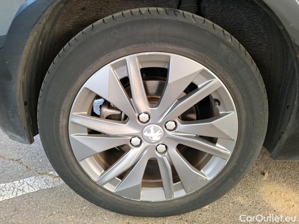  Peugeot  208  (e-) Allure Pack 50kWh BVA #11