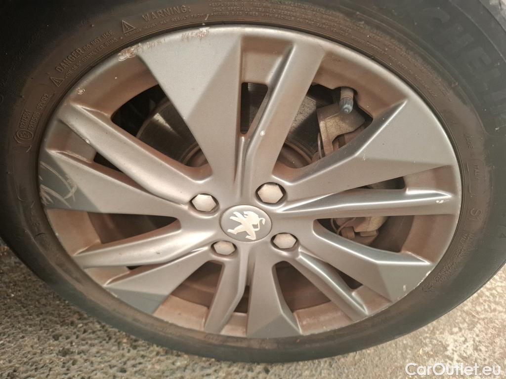  Peugeot  208  (e-) Allure Business 50kWh BVA #10