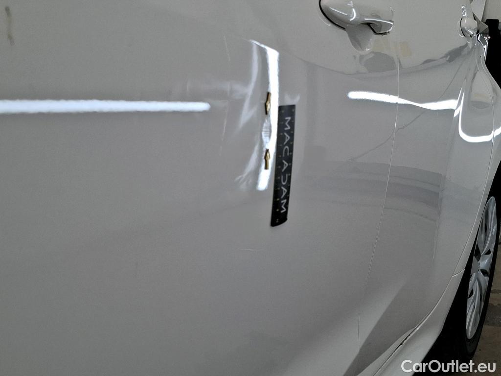  Toyota  Yaris TOYOTA  Hybride / 2019 / 5P / Berline Hybride 116h Dynamic Business Beyond Zer #4