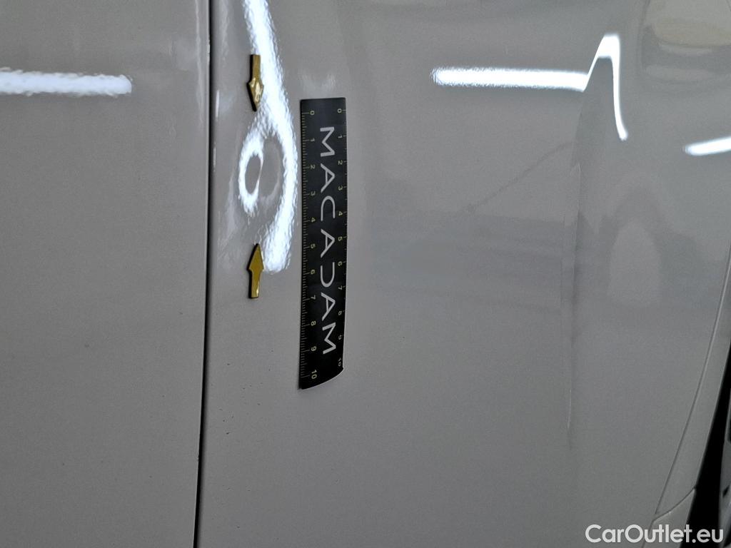  Toyota  Yaris TOYOTA  Hybride / 2019 / 5P / Berline Hybride 116h Dynamic Business Beyond Zer #2