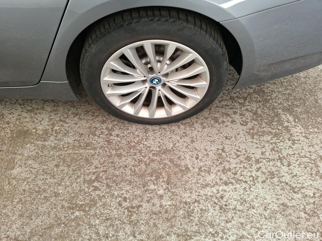  Bmw  Serie 5 BMW Série 5 Touring / 2020 / 5P / Break 530e 292ch Luxury BVA8 #16