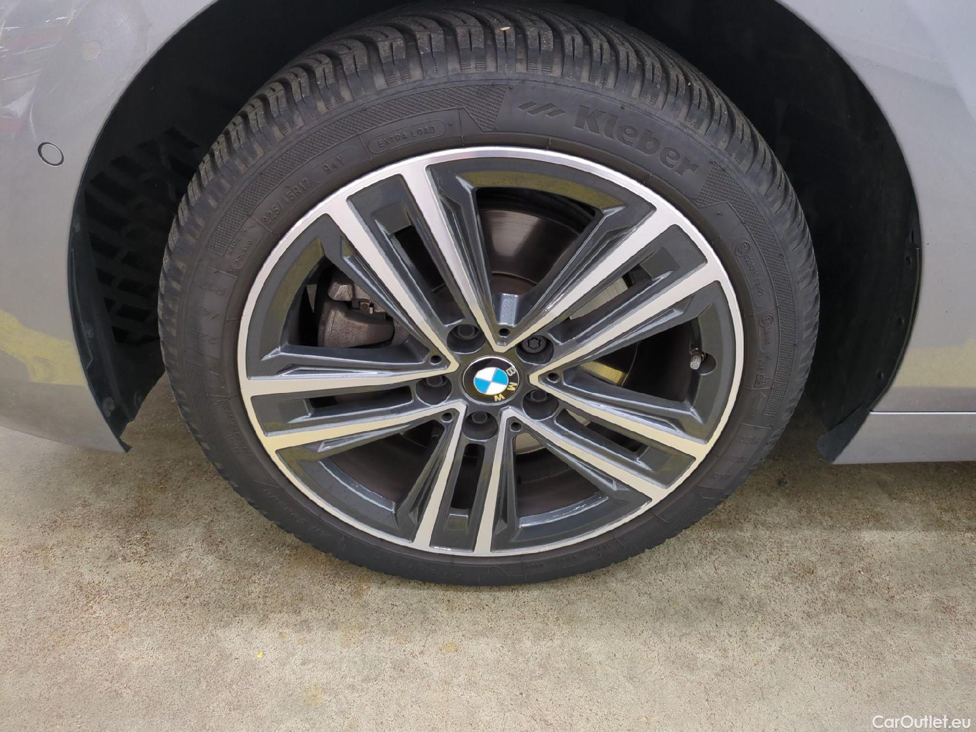  Bmw  Serie 1 BMW Série 1 / 2019 / 5P / Berline 116i DKG7 Business Design #1