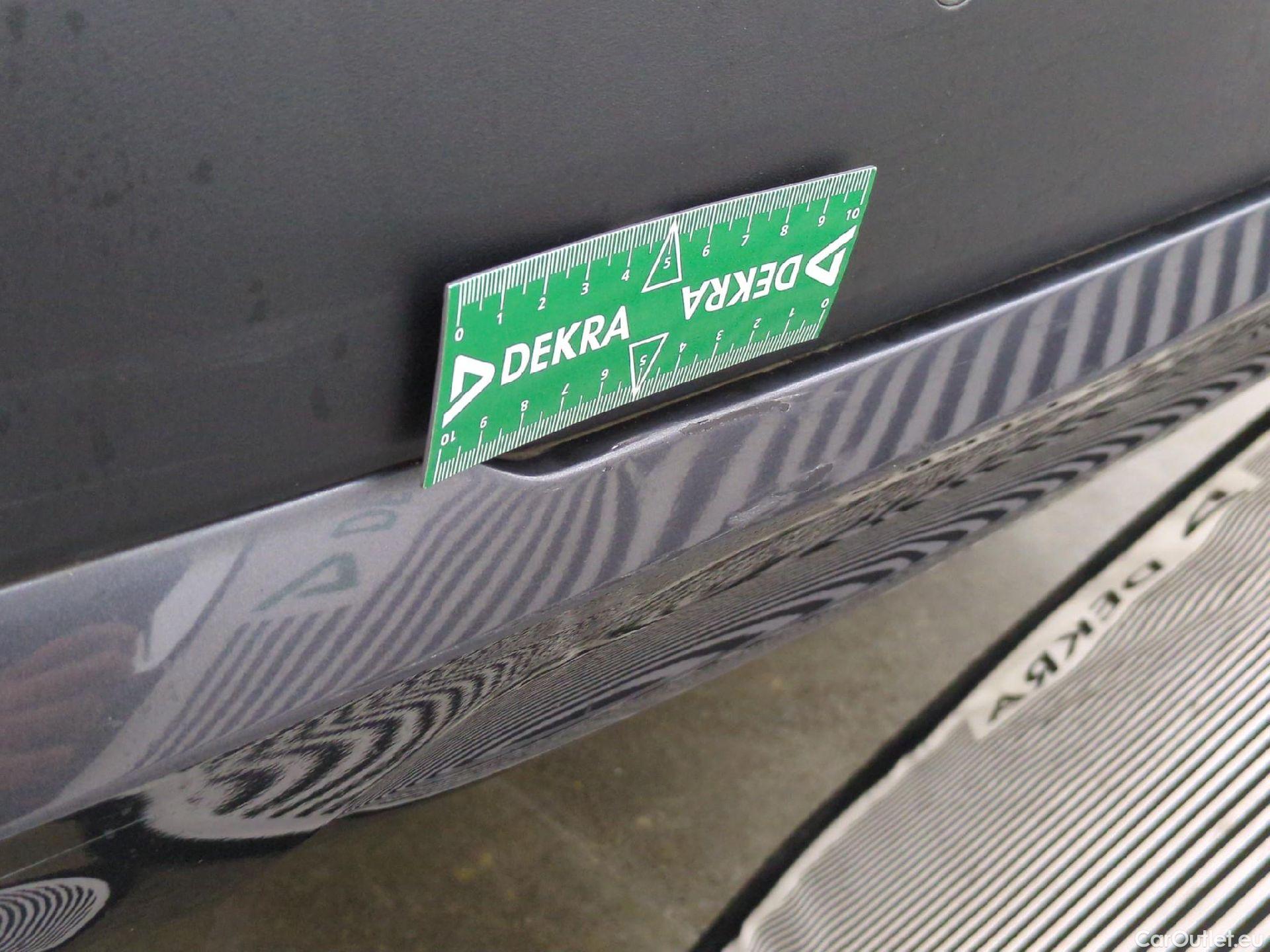  Bmw  X1 Série  sDrive16d Lounge 1.5 115CV BVA7 E6d #40