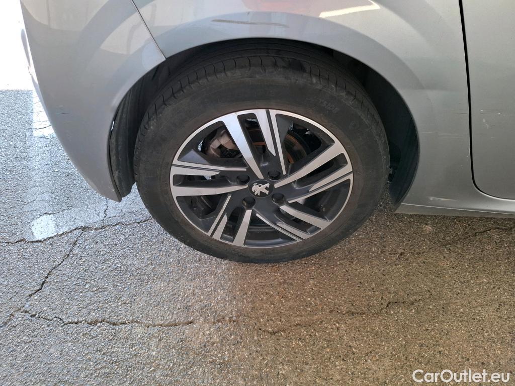  Peugeot  208  Allure Pack 1.2 PureTech 100CV BVM6 E6d #100