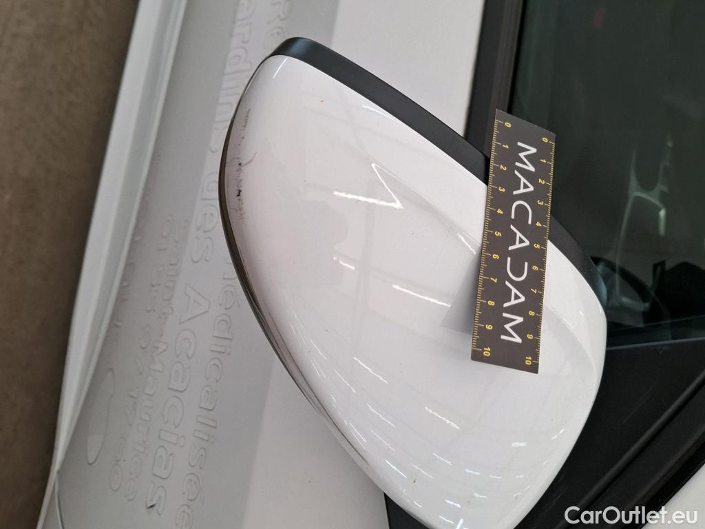  Peugeot  208  Allure Business 1.2 PureTech 100CV BVM6 E6d #52