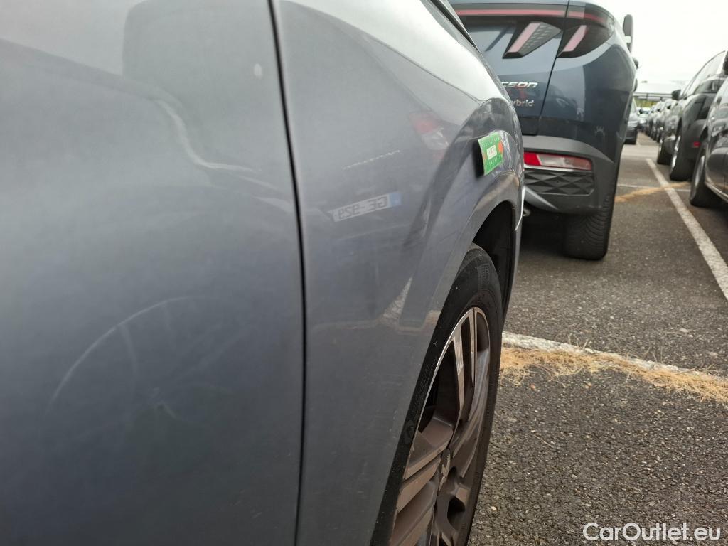  Peugeot  208  Allure Pack 1.2 PureTech 100CV BVM6 E6d #109