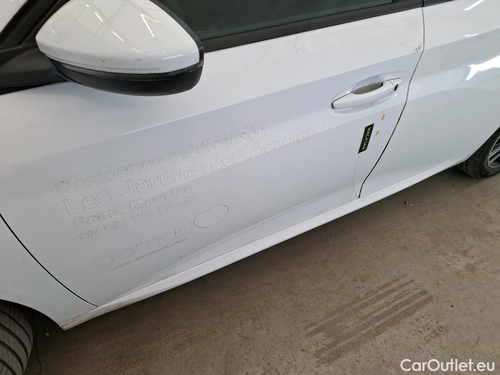  Peugeot  208  Allure Business 1.2 PureTech 100CV BVM6 E6d #42
