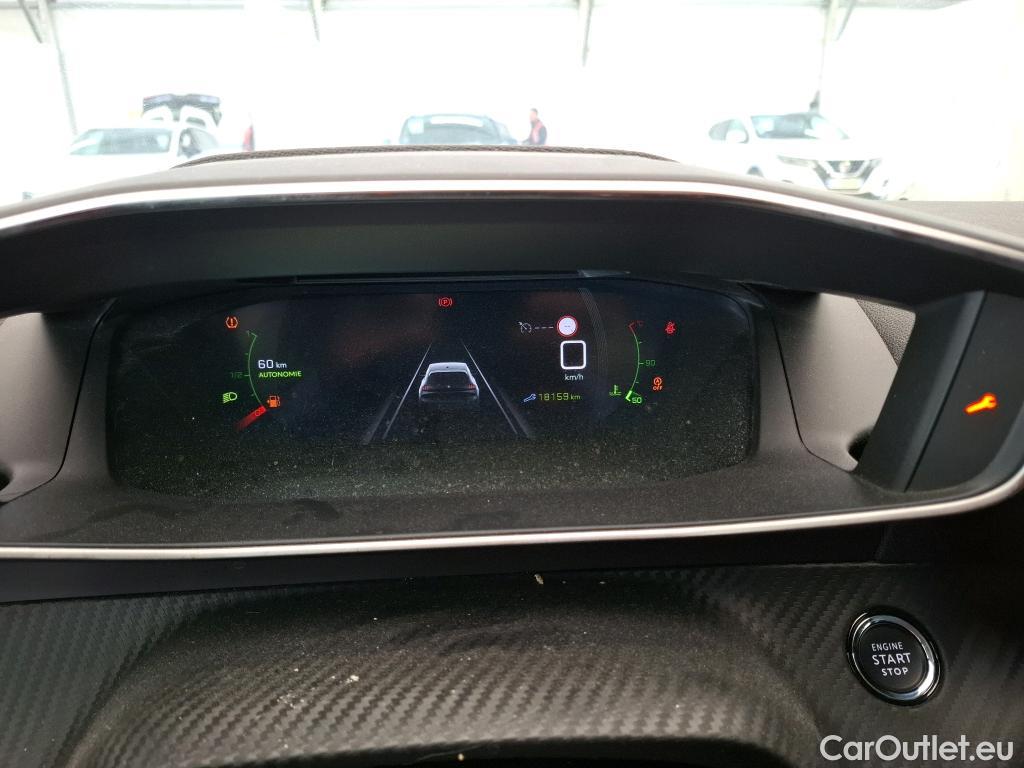  Peugeot  208  Allure Business 1.2 PureTech 100CV BVM6 E6d #60